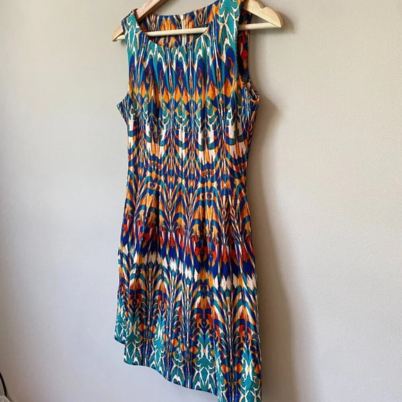 Gabby Skye Women's 4P Petite Sleeveless Patterned Fit and Flare Multicolor Dress - Picture 7 of 16